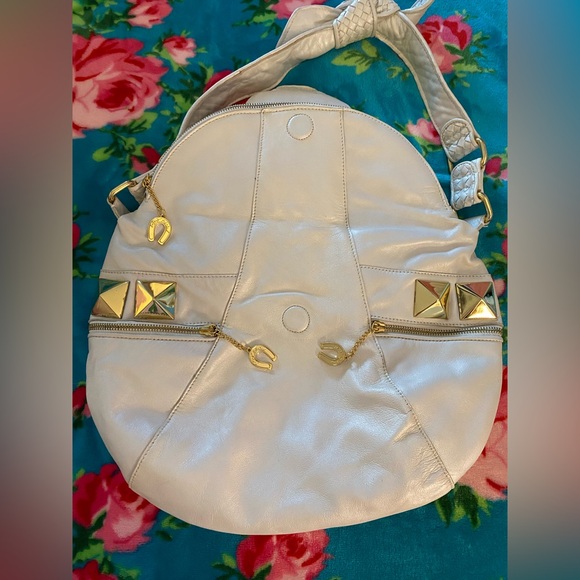 Vintage Betsey Johnson hobo Cream Shoulder Bag with Gold Studs - Picture 3 of 13